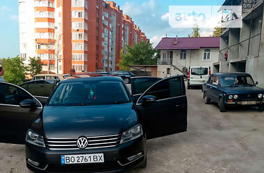 Седан Volkswagen Passat 2012 в Житомирі