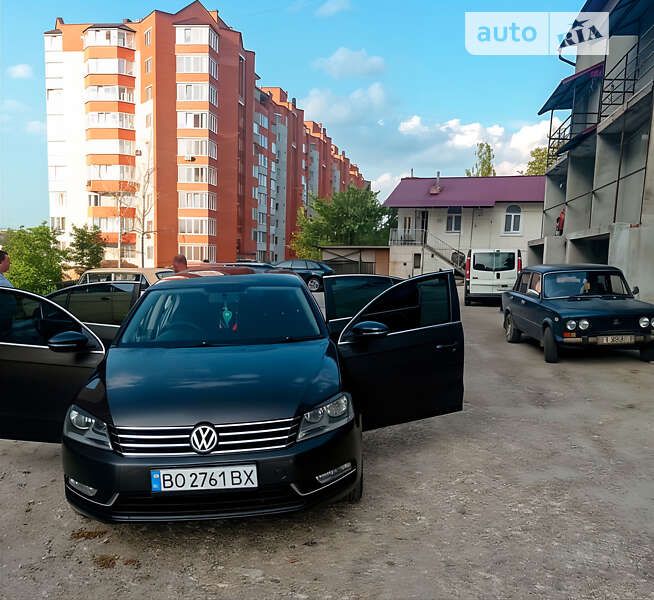 Седан Volkswagen Passat 2012 в Житомирі