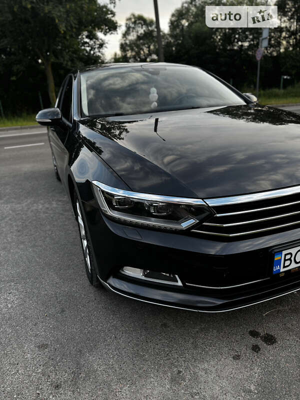 Седан Volkswagen Passat 2018 в Львові