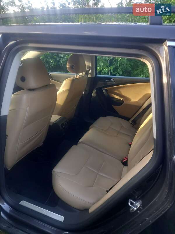 Універсал Volkswagen Passat 2009 в Городенці