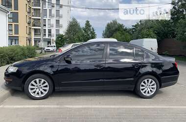 Седан Volkswagen Passat 2010 в Киеве