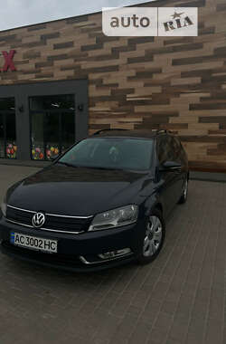 Универсал Volkswagen Passat 2013 в Владимир-Волынском
