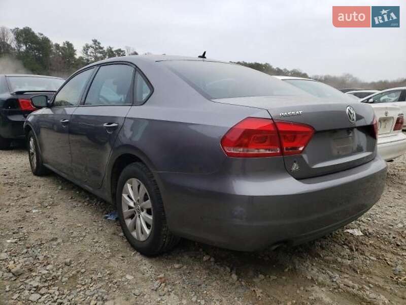 Седан Volkswagen Passat 2012 в Киеве фото 5 Седан Volkswagen Passat 2012 в Киеве
