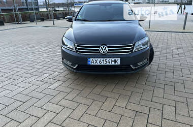 Універсал Volkswagen Passat 2012 в Харкові