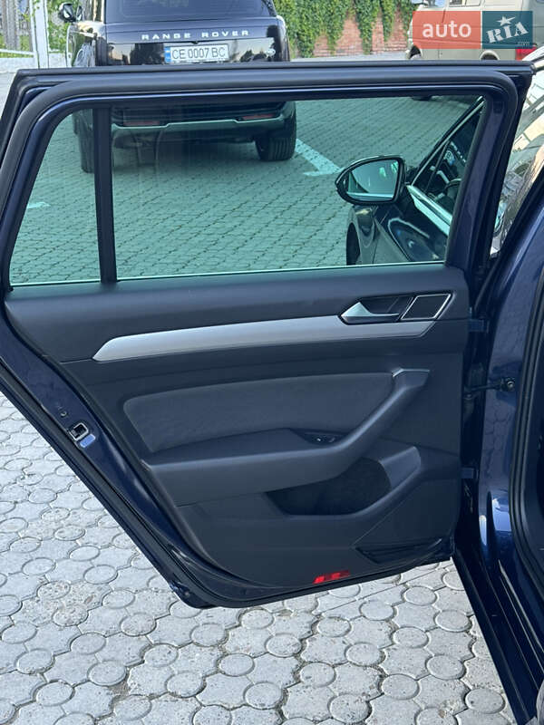 Универсал Volkswagen Passat 2016 в Черновцах