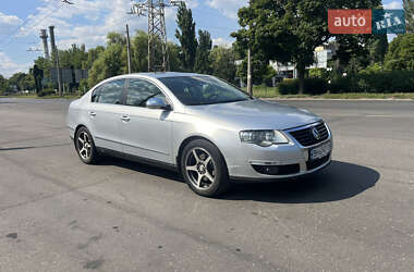 Седан Volkswagen Passat 2008 в Одессе