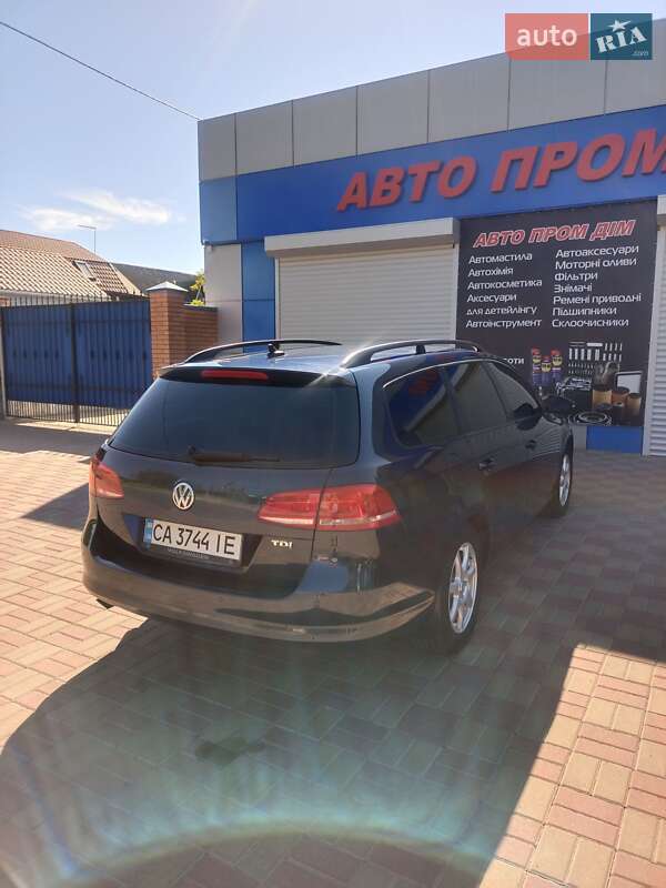Універсал Volkswagen Passat 2011 в Черкасах