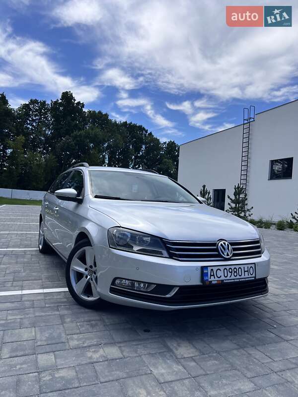 Универсал Volkswagen Passat 2012 в Луцке