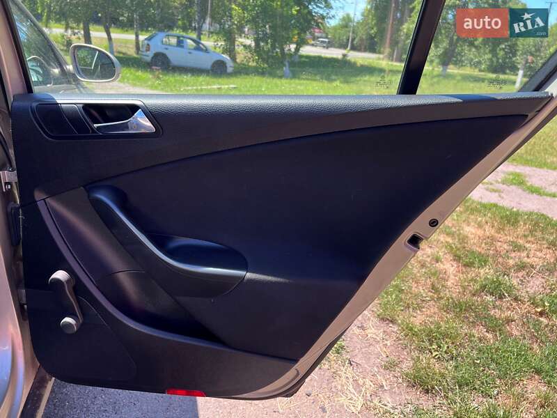 Седан Volkswagen Passat 2007 в Пирятине