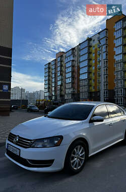 Седан Volkswagen Passat 2014 в 