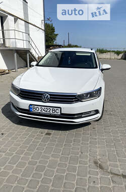 Универсал Volkswagen Passat 2015 в Чорткове