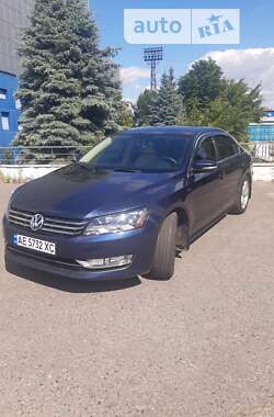 Седан Volkswagen Passat 2015 в Днепре