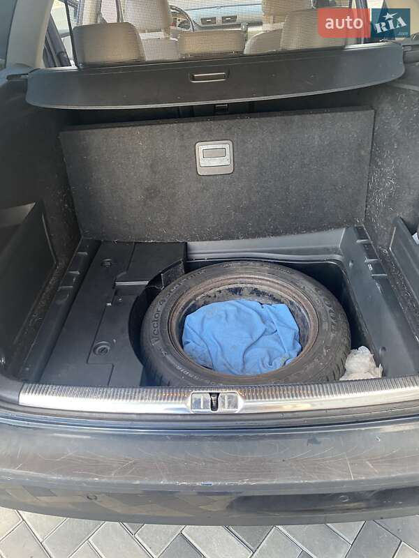 Универсал Volkswagen Passat 2007 в Киеве