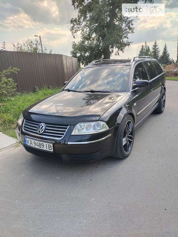 Універсал Volkswagen Passat 2002 в Миргороді