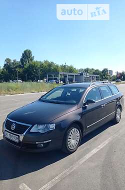 Універсал Volkswagen Passat 2006 в Гостомелі