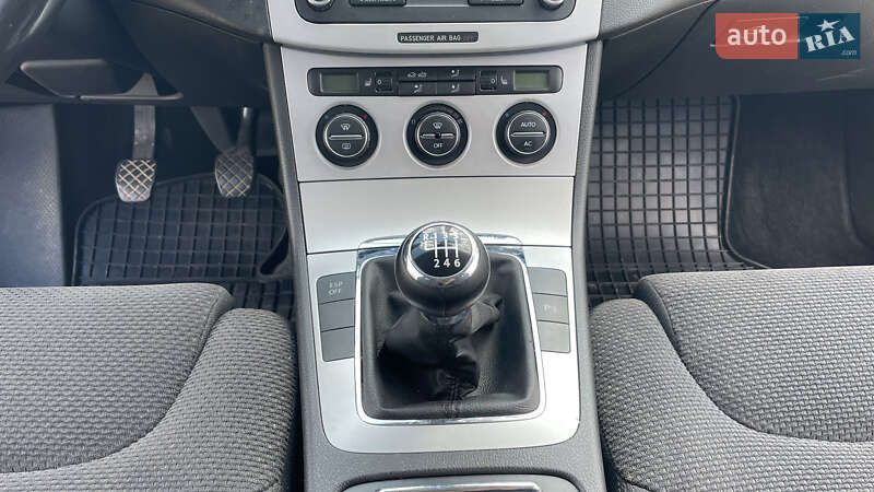 Универсал Volkswagen Passat 2008 в Долине