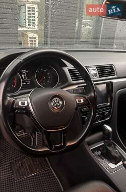Седан Volkswagen Passat 2016 в 