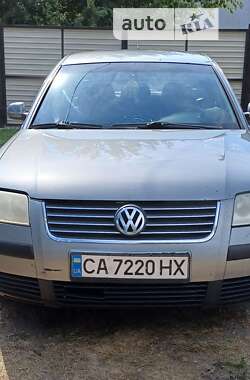 Седан Volkswagen Passat 2002 в Василькове