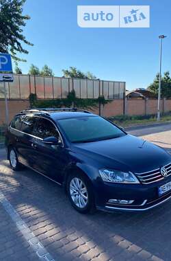 Универсал Volkswagen Passat 2012 в Днепре