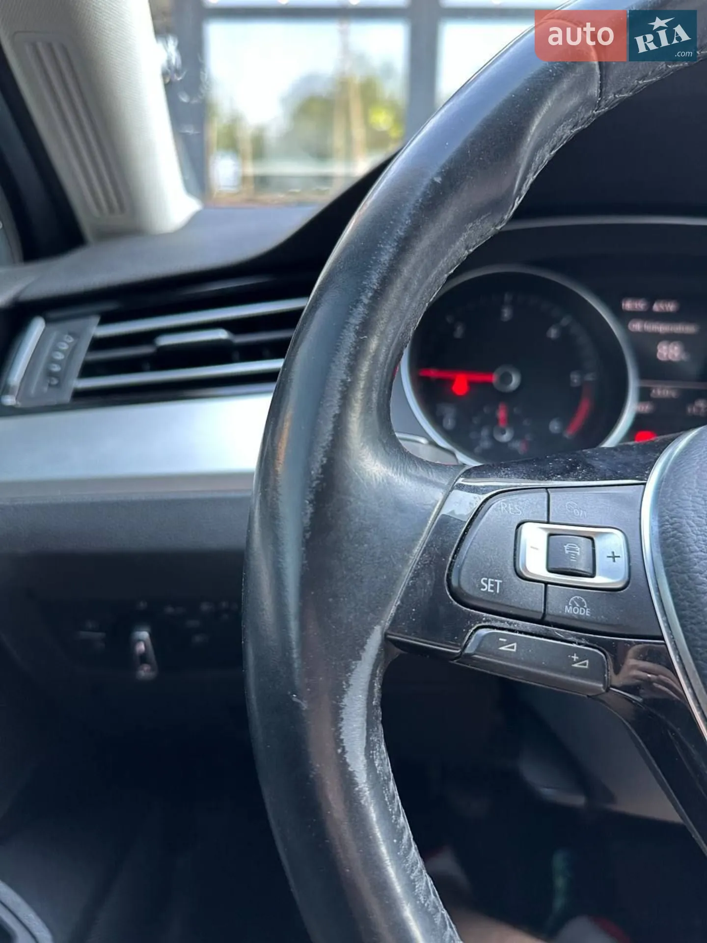 2015 Volkswagen Passat - мініатюра 28