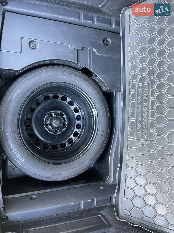 Універсал Volkswagen Passat 2007 в Києві