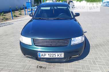 Седан Volkswagen Passat 1997 в Запоріжжі