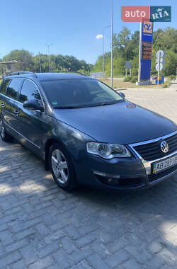 Універсал Volkswagen Passat 2008 в 