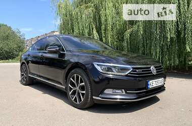 Седан Volkswagen Passat 2015 в Кривому Розі