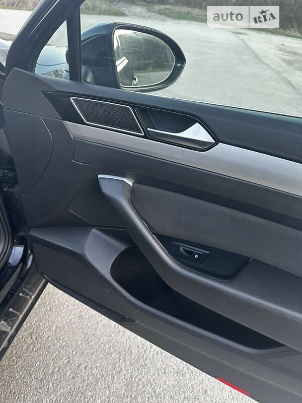 Універсал Volkswagen Passat 2015 в Тернополі фото 16 Універсал Volkswagen Passat 2015 в Тернополі