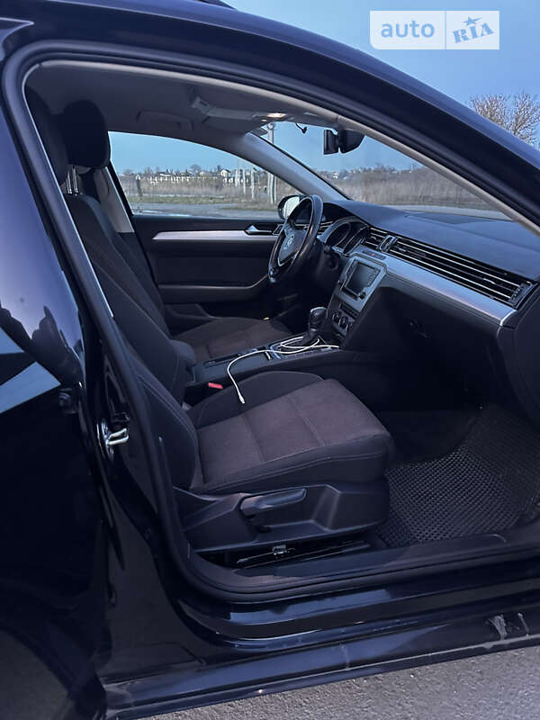 Універсал Volkswagen Passat 2015 в Тернополі фото 31 Універсал Volkswagen Passat 2015 в Тернополі
