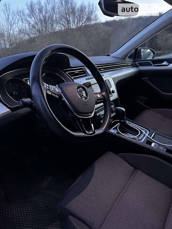 Універсал Volkswagen Passat 2015 в Тернополі фото 27 Універсал Volkswagen Passat 2015 в Тернополі