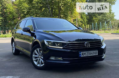 Универсал Volkswagen Passat 2017 в Житомире