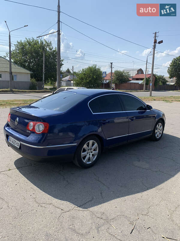 Седан Volkswagen Passat 2005 в Харкові