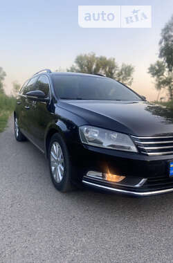 Универсал Volkswagen Passat 2012 в Черкассах