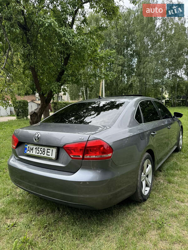 Седан Volkswagen Passat 2012 в Звягеле