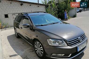 Универсал Volkswagen Passat 2014 в Житомире