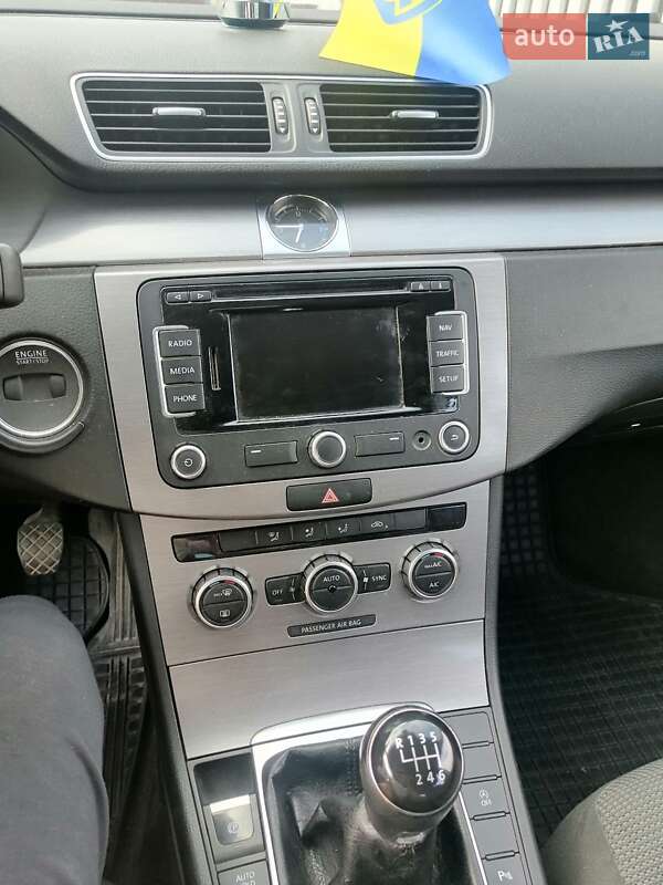 Универсал Volkswagen Passat 2014 в Житомире фото 18 Универсал Volkswagen Passat 2014 в Житомире