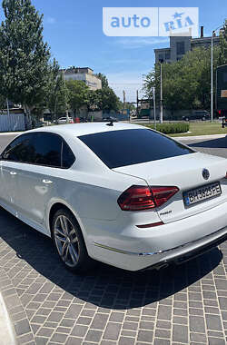 Седан Volkswagen Passat 2017 в Тернополе