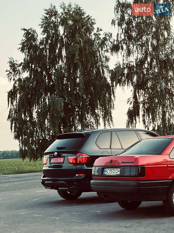 Седан Volkswagen Passat 1989 в Чорнобаї
