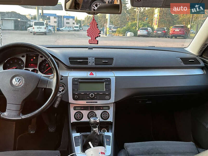 Универсал Volkswagen Passat 2006 в Звягеле фото 8 Универсал Volkswagen Passat 2006 в Звягеле