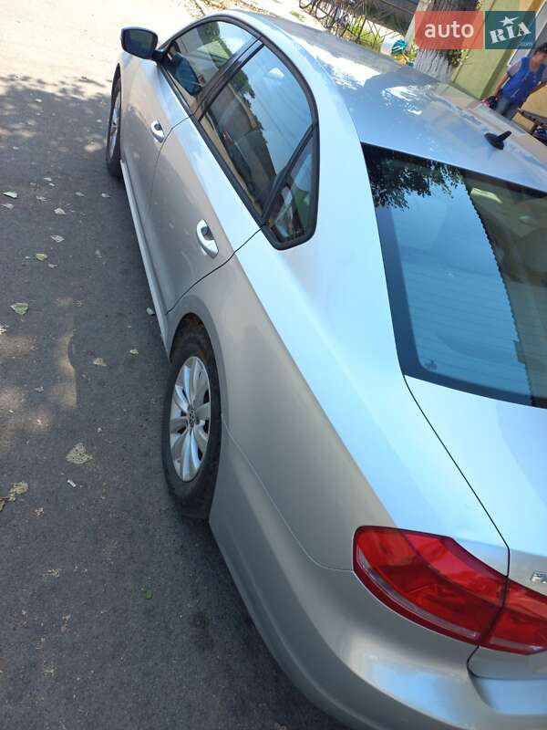 Седан Volkswagen Passat 2012 в Килии