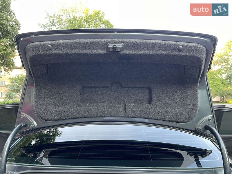 Седан Volkswagen Passat 2010 в Староконстантинове