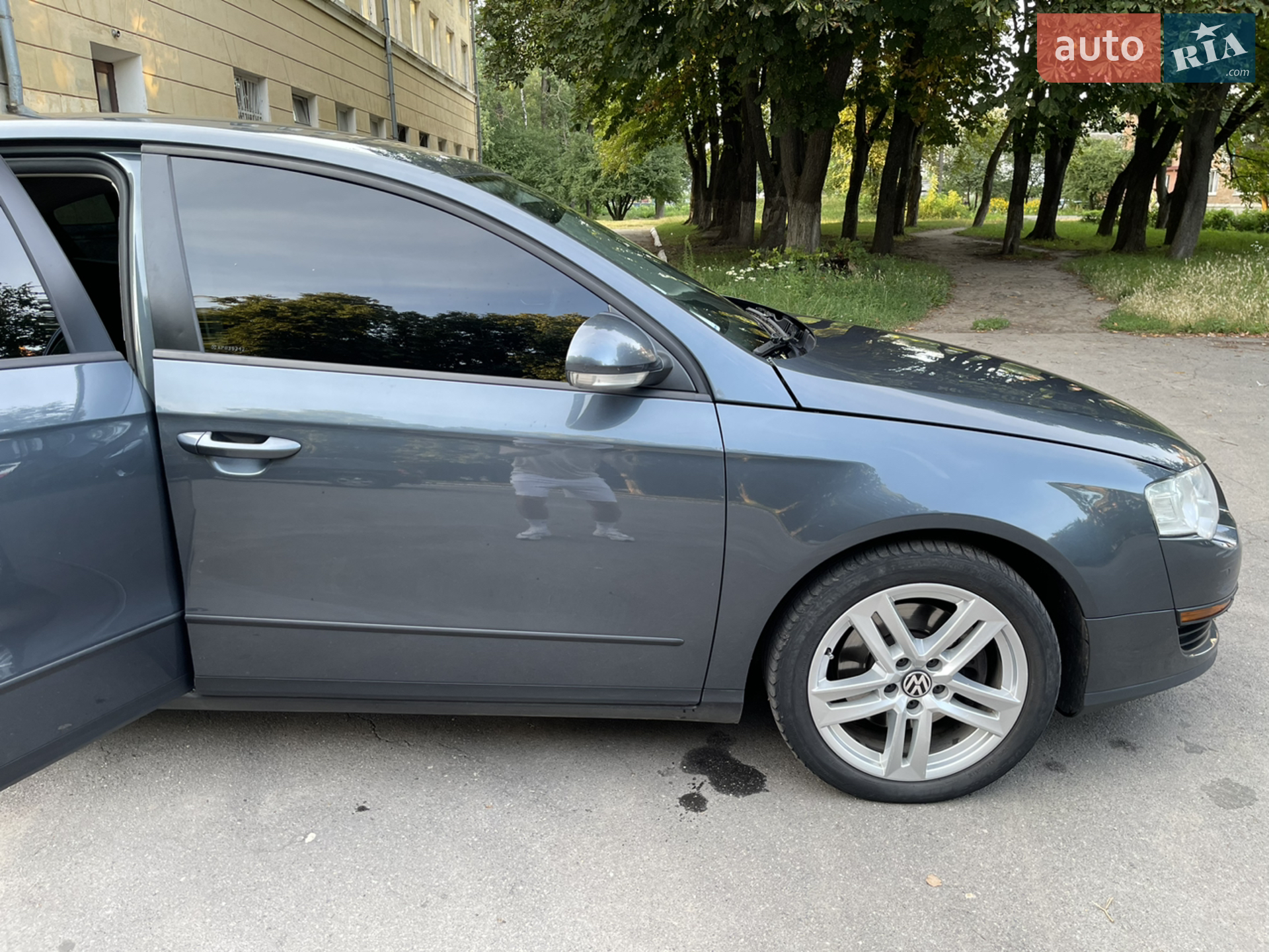 2010 Volkswagen Passat - мініатюра 8