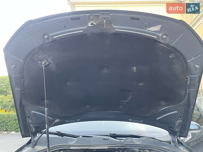 Седан Volkswagen Passat 2010 в Староконстантинове