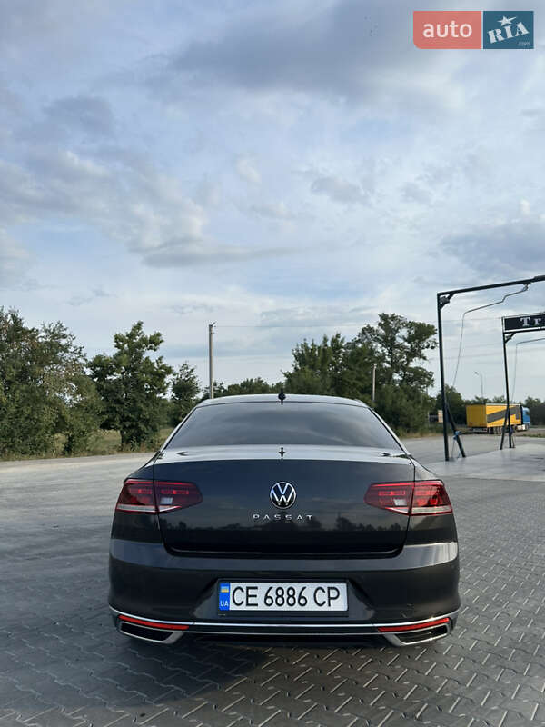Седан Volkswagen Passat 2020 в Черновцах