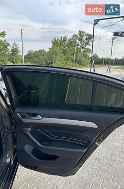 Седан Volkswagen Passat 2020 в 