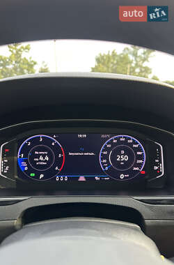Седан Volkswagen Passat 2020 в 