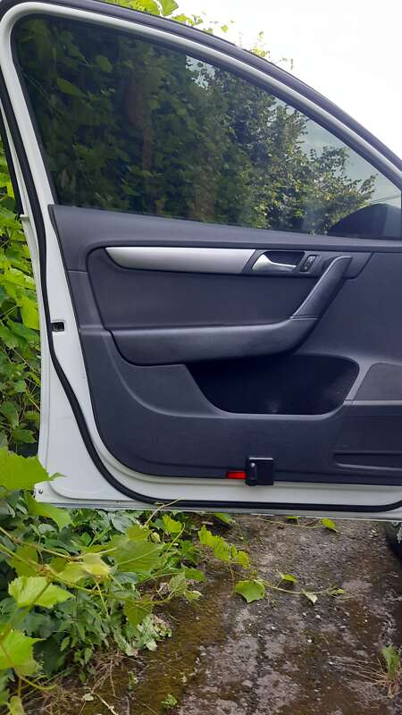 Универсал Volkswagen Passat 2011 в Львове