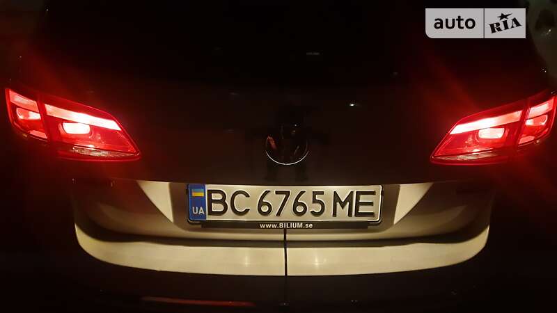 Универсал Volkswagen Passat 2011 в Львове