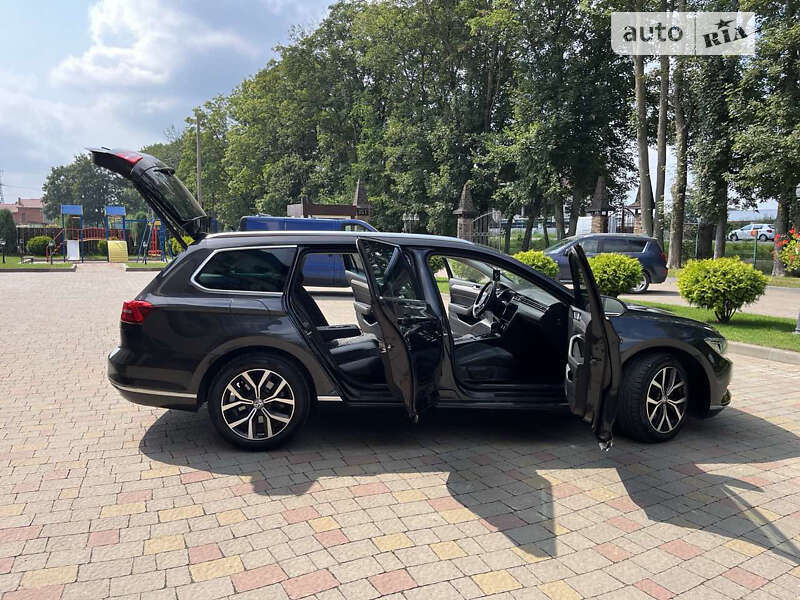 Универсал Volkswagen Passat 2018 в Мукачево